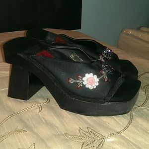 VTG Ltd Ed ROCKETDOG GEISHA Heels RARE price firm